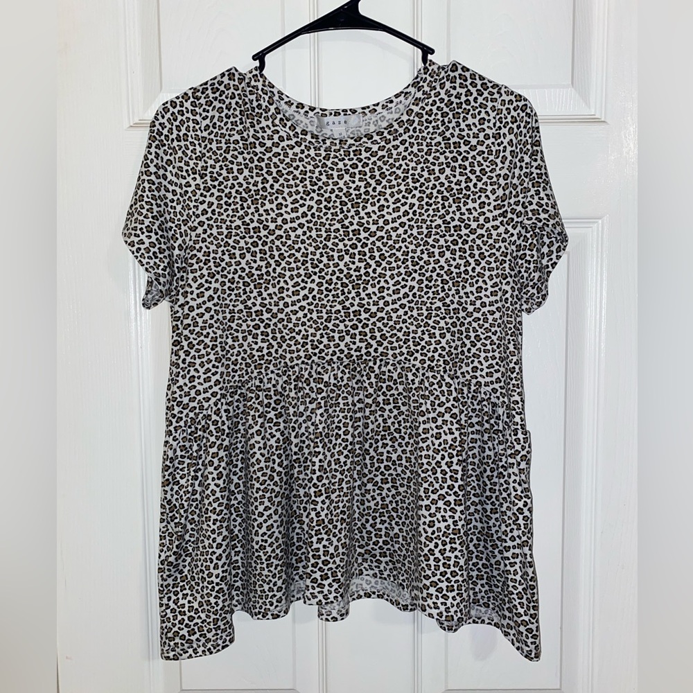 womens cheetah print ruffle bottom tee!